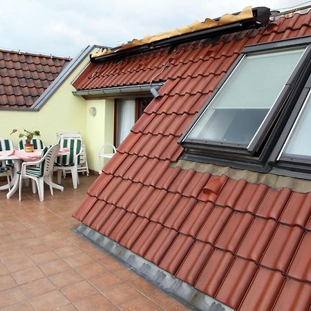 Pension Am Markt Lubben Exterior photo