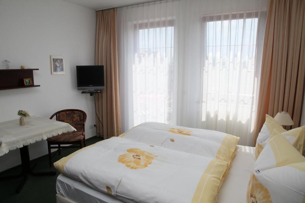 Pension Am Markt Lubben Room photo