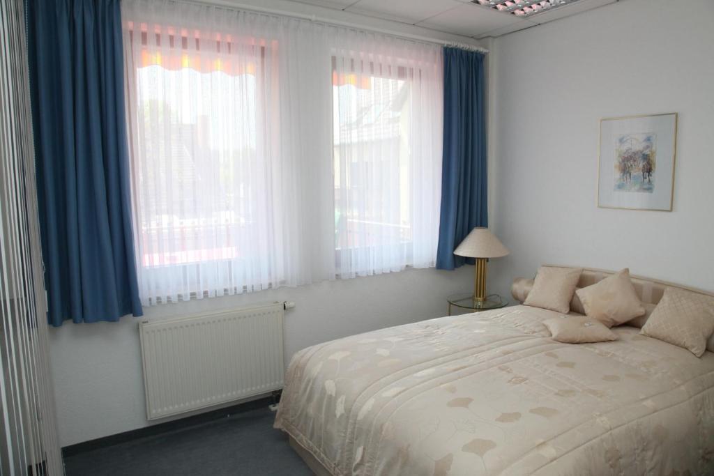 Pension Am Markt Lubben Room photo